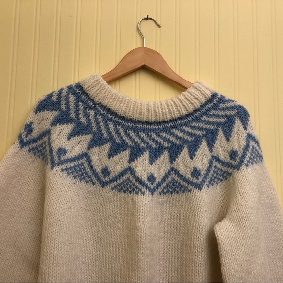 Vintage handmade knit sweater - Picture 3 of 3